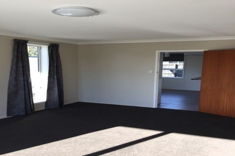 Photo of property in 2/7b Camrose Place, Ilam, Christchurch, 8041