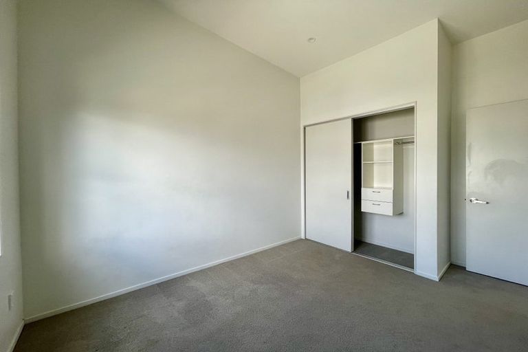 Photo of property in 6b Carlos Drive, Flat Bush, Auckland, 2016
