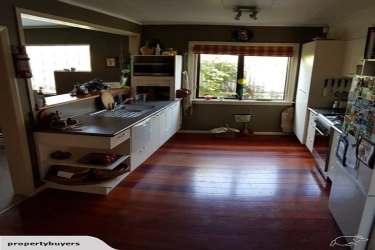 Photo of property in 76 Meeanee Quay, Westshore, Napier, 4110
