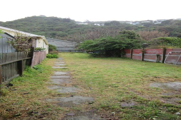 Photo of property in 172a Queens Drive, Lyall Bay, Wellington, 6022