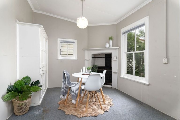 Photo of property in 39 Albert Street, Masterton, 5810