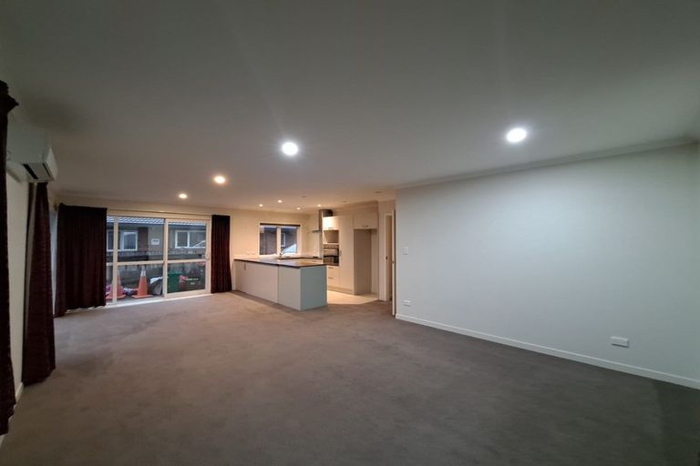 Photo of property in 33 Clemow Road, Fitzroy, New Plymouth, 4312