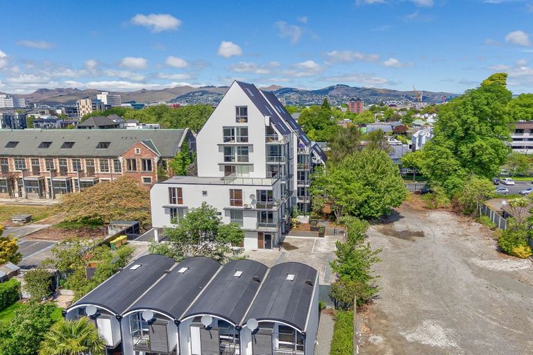 Photo of property in 11/15 Peterborough Street, Christchurch Central, Christchurch, 8013