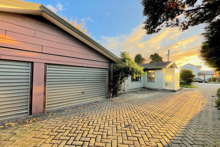 Photo of property in 1/292 Greers Road, Bishopdale, Christchurch, 8053
