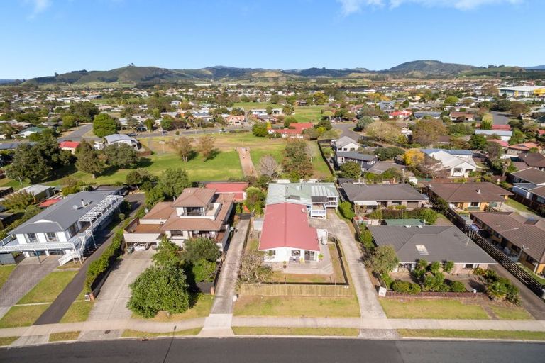 Photo of property in 42a Dickson Road, Papamoa Beach, Papamoa, 3118