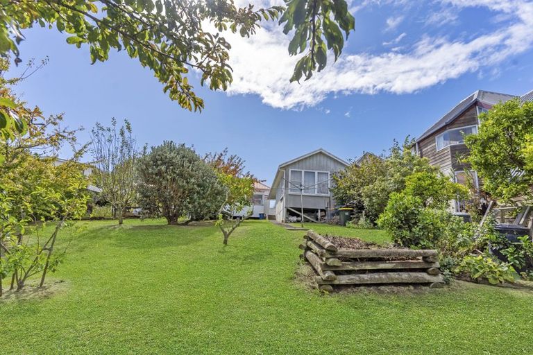 Photo of property in 22 Rugby Road, Birkenhead, Auckland, 0626