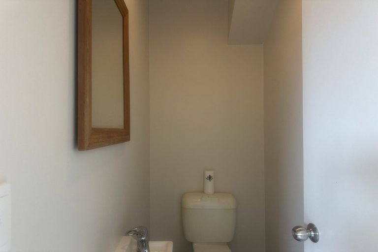 Photo of property in 27/22 Northcross Drive, Oteha, Auckland, 0632