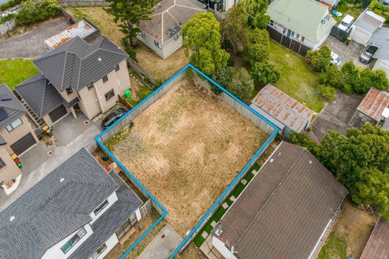 Photo of property in 742b Te Atatu Road, Te Atatu Peninsula, Auckland, 0610