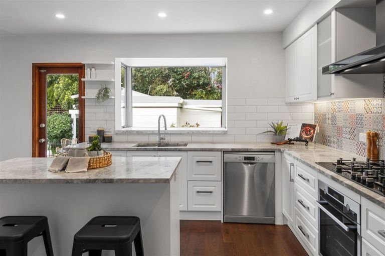 Photo of property in 22 Camelot Street, Ilam, Christchurch, 8041