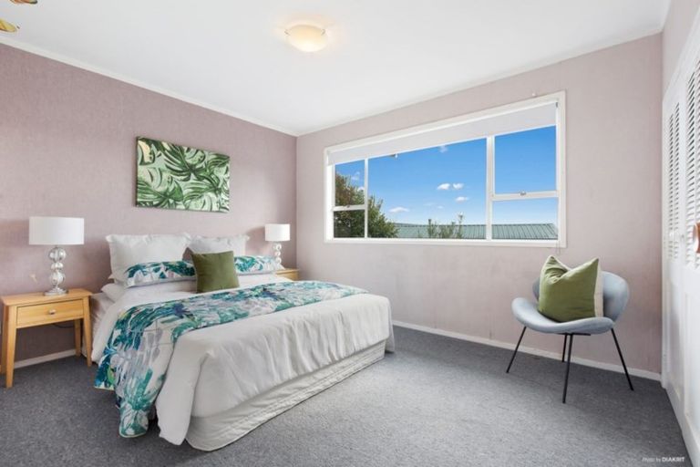 Photo of property in 39 Waitaki Street, Henderson, Auckland, 0612