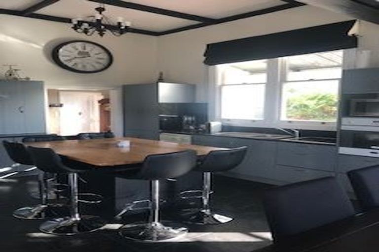 Photo of property in 10 Howe Street, Foxton, 4814