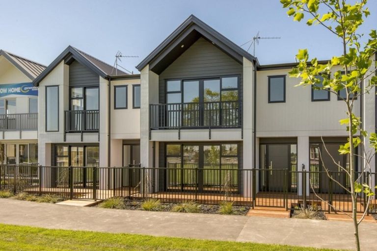 Photo of property in 17 Holmes Hanover Lane, Halswell, Christchurch, 8025