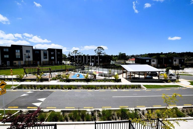 Photo of property in 45 Jabuka Street, Glen Eden, Auckland, 0602