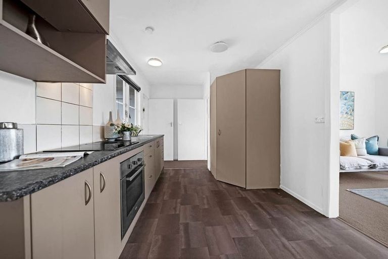 Photo of property in 53a Sylvan Crescent, Te Atatu South, Auckland, 0610