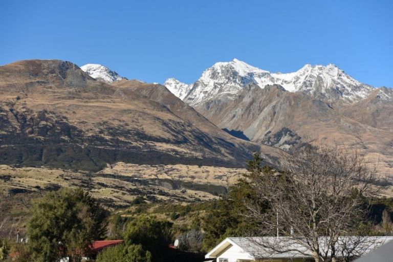 Photo of property in 13 Forbes Place, Glenorchy, 9372