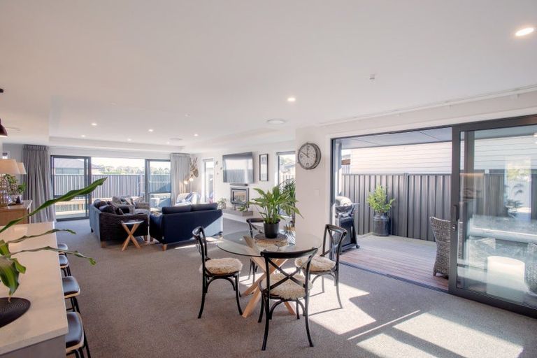 Photo of property in 18 Park Street, Winton, 9720