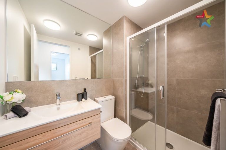 Photo of property in 6/69 Tiketike Way, Brooklyn, Wellington, 6021