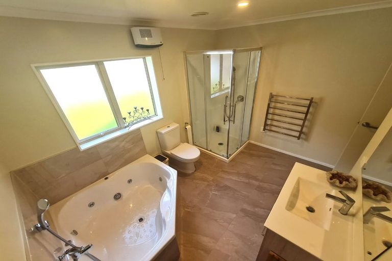 Photo of property in 55 Banks Boulevard, Whitby, Porirua, 5024