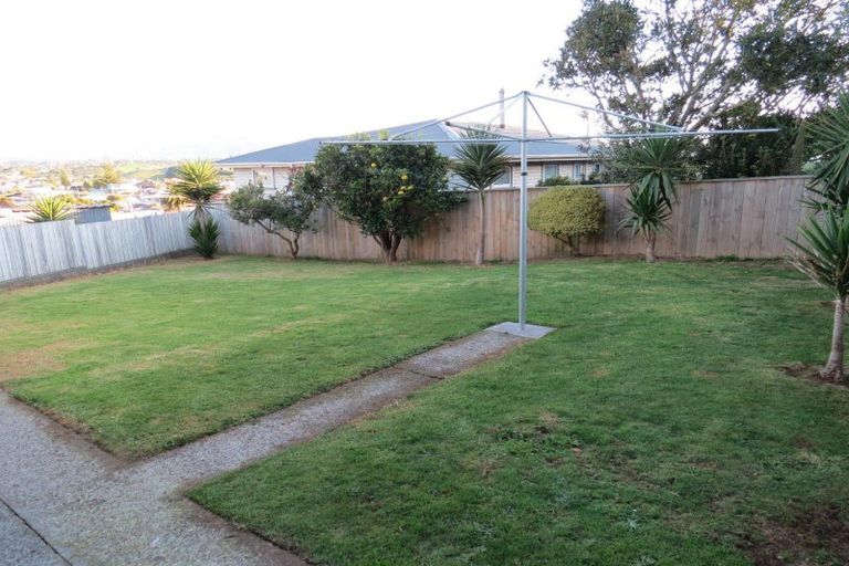 Photo of property in 15 Scott Street, Moturoa, New Plymouth, 4310
