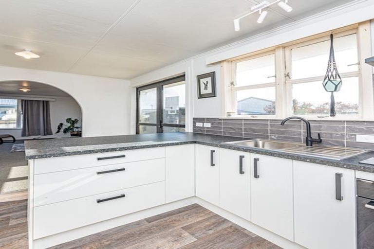 Photo of property in 12 Durham Road, Springvale, Whanganui, 4501