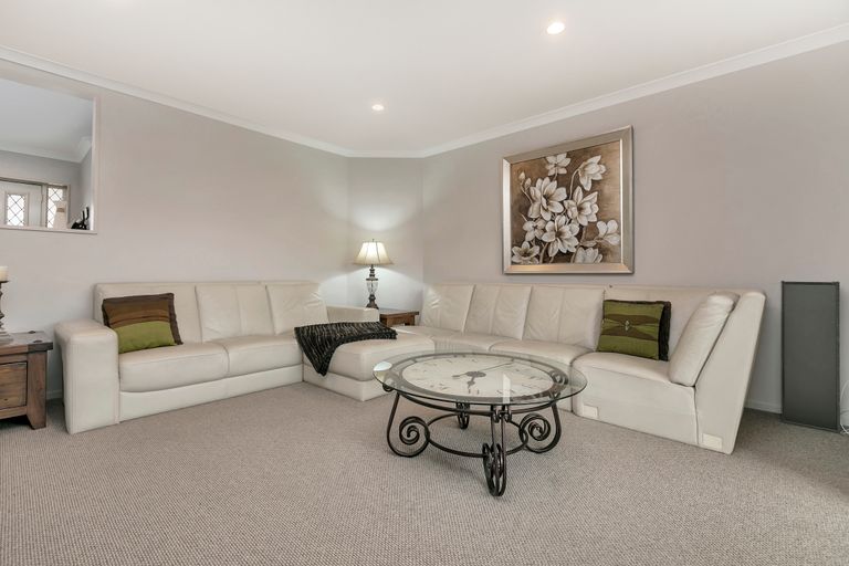 Photo of property in 10 Station Road, Pukekohe, 2120