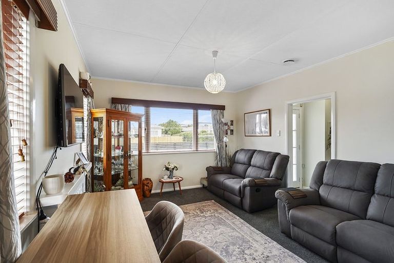 Photo of property in 8 Norman Street, Nawton, Hamilton, 3200