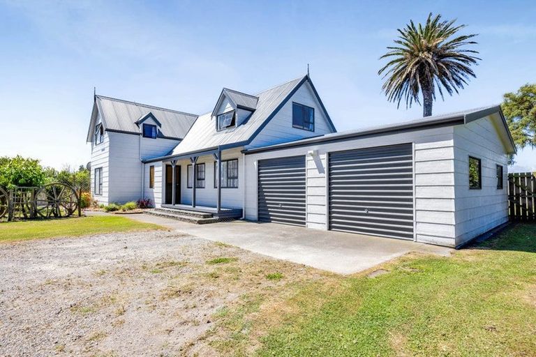 Photo of property in 38 Mcalpine Road, Hawera, 4672