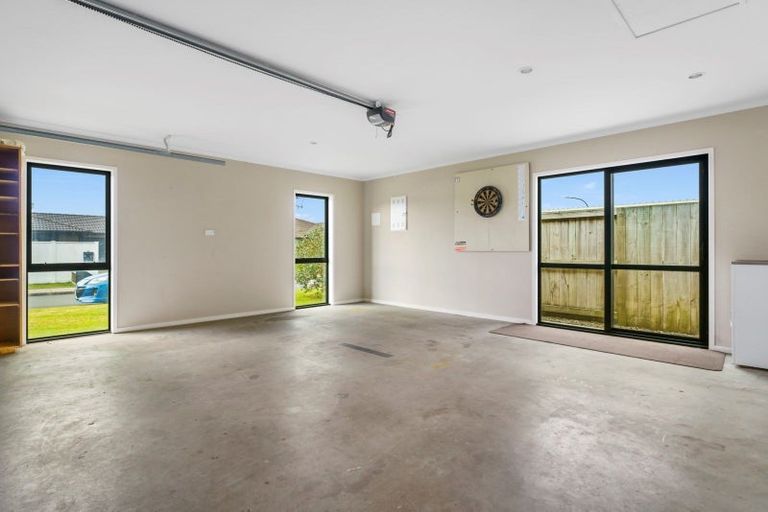 Photo of property in 26 Butterworth Crescent, Papamoa Beach, Papamoa, 3118