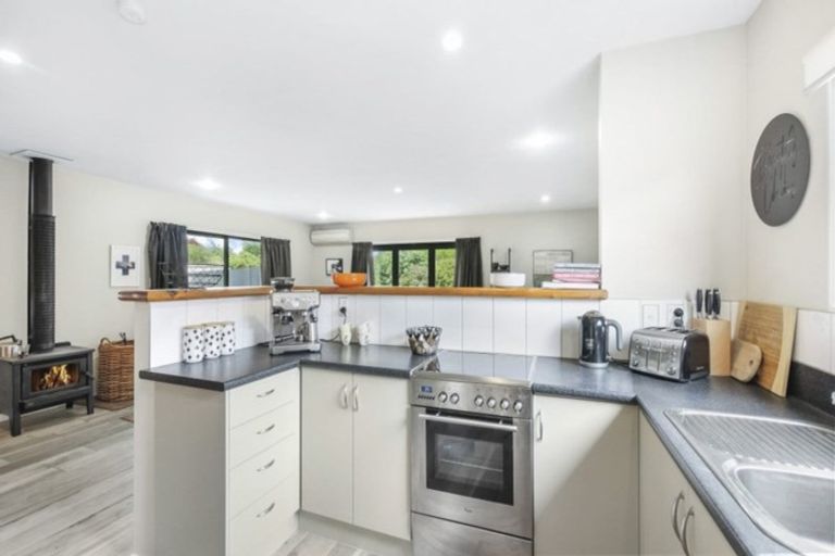 Photo of property in 27 Morris Road, Amberley, 7410