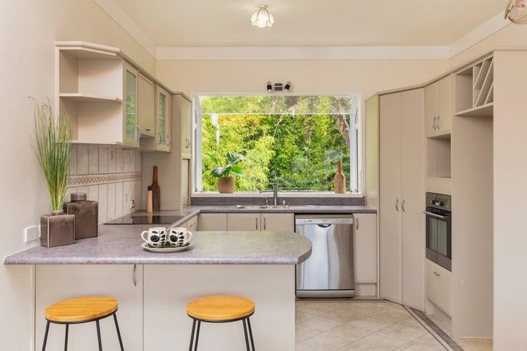 Photo of property in 294 Great North Road, Henderson, Auckland, 0612