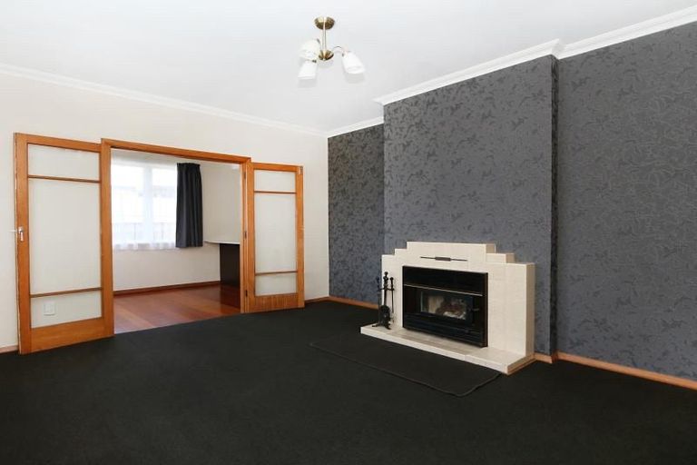 Photo of property in 166 College Street, Awapuni, Palmerston North, 4412