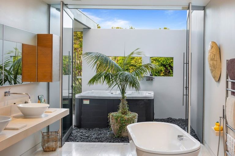 Photo of property in 657 Pukapuka Road, Pohuehue, Warkworth, 0983