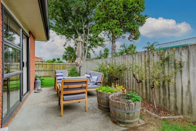 Photo of property in 6 Cathcart Close, Pukekohe, 2120