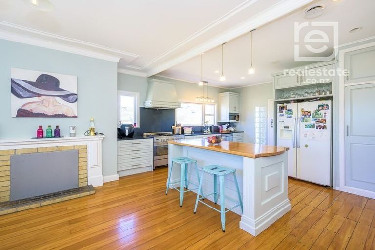 Photo of property in 70 West Street, Pukekohe, 2120