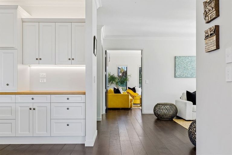 Photo of property in 6 Lewisham Park, St Albans, Christchurch, 8052