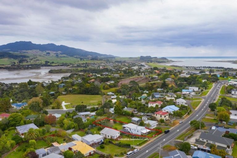 Photo of property in 13 Main Road, Raglan, 3225