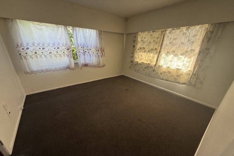 Photo of property in 20 Ranui Avenue, Ranui, Auckland, 0612