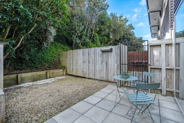 Photo of property in 11/8 Thatcher Crescent, Crofton Downs, Wellington, 6035