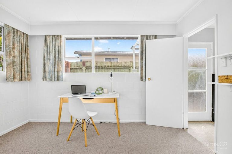 Photo of property in 18 Exeter Crescent, Springvale, Whanganui, 4501