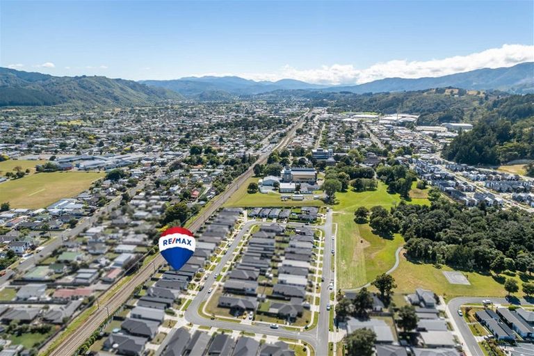 Photo of property in 34 Te Kaeaea Crescent, Wallaceville, Upper Hutt, 5018
