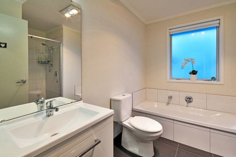 Photo of property in 66 Westmuir Crescent, Pokeno, 2402