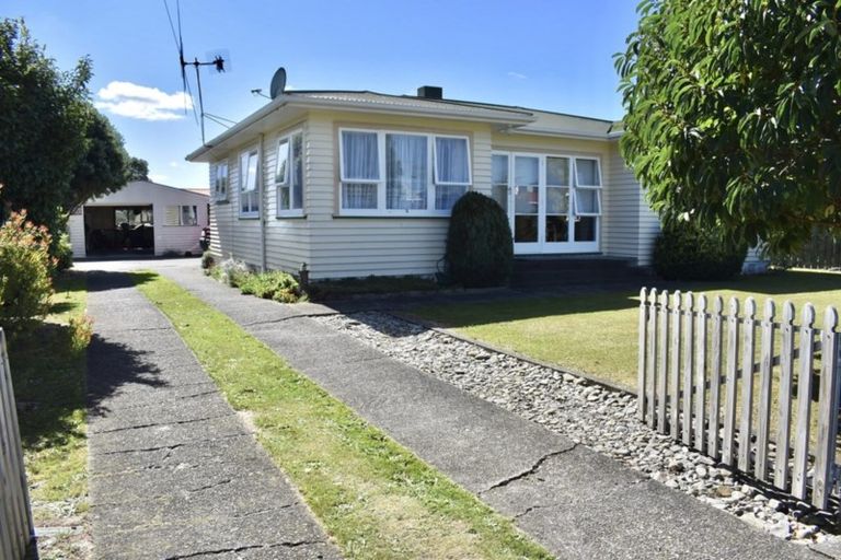 Photo of property in 5 Ross Street, Levin, 5510
