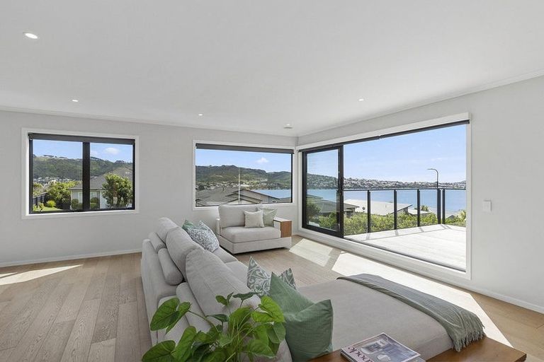 Photo of property in 29 John Burke Drive, Aotea, Porirua, 5024