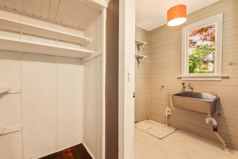 Photo of property in 102 Retreat Road, Avonside, Christchurch, 8061