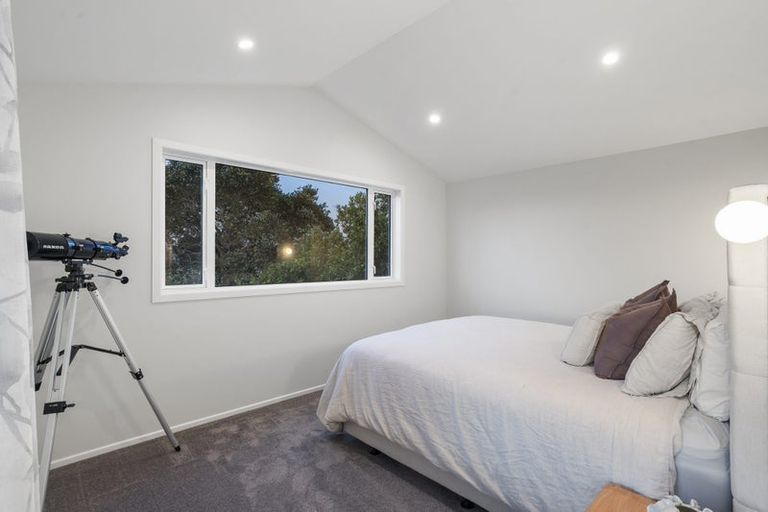 Photo of property in 93 Taylor Road, Mangere Bridge, Auckland, 2022