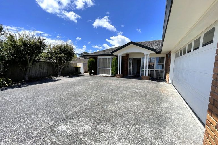 Photo of property in 7 Mullagh Place, East Tamaki Heights, Auckland, 2016