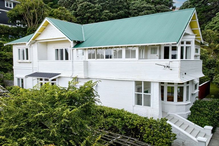 Photo of property in 17 Grass Street, Oriental Bay, Wellington, 6011