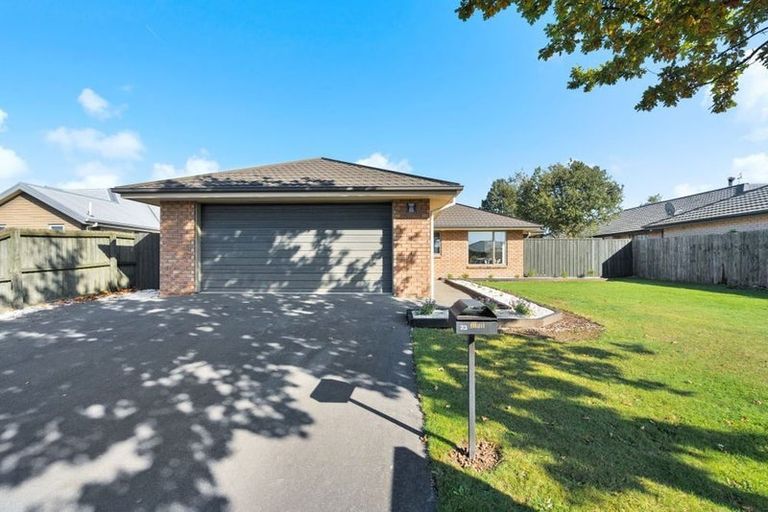 Photo of property in 23 Overbury Crescent, Rolleston, 7614