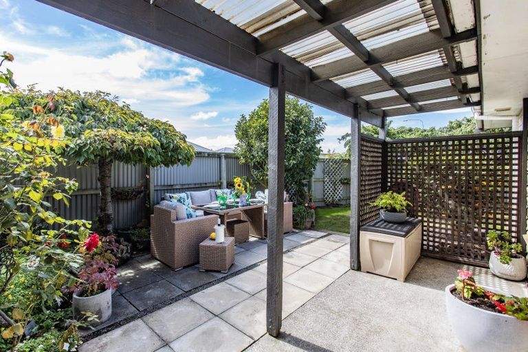 Photo of property in 26 Amberley Beach Road, Amberley, 7410