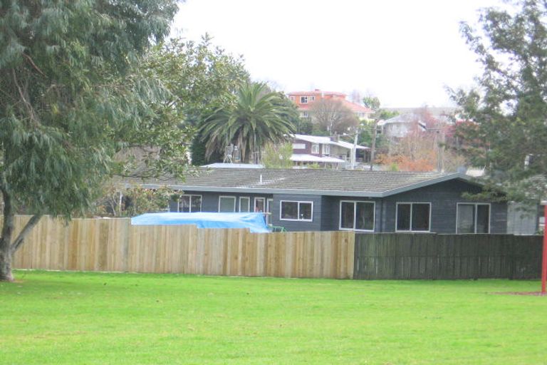 Photo of property in 15 Rutherford Street, Otumoetai, Tauranga, 3110